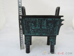 厚趠方鼎 现代中式家居中的青铜雅韵与吉祥象征